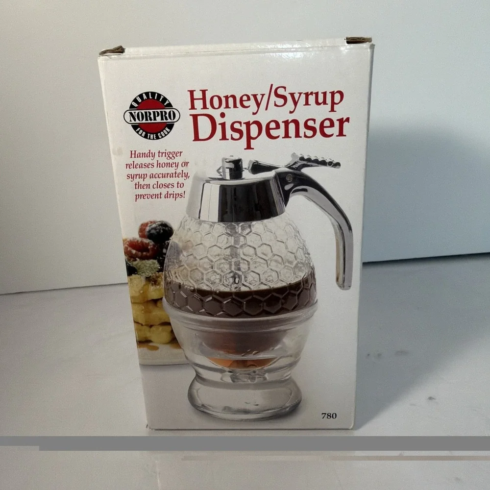 Norpro Honey /Syrup Dispenser Glass Bee Hive 8 oz jar w/sliver Trigger & stand